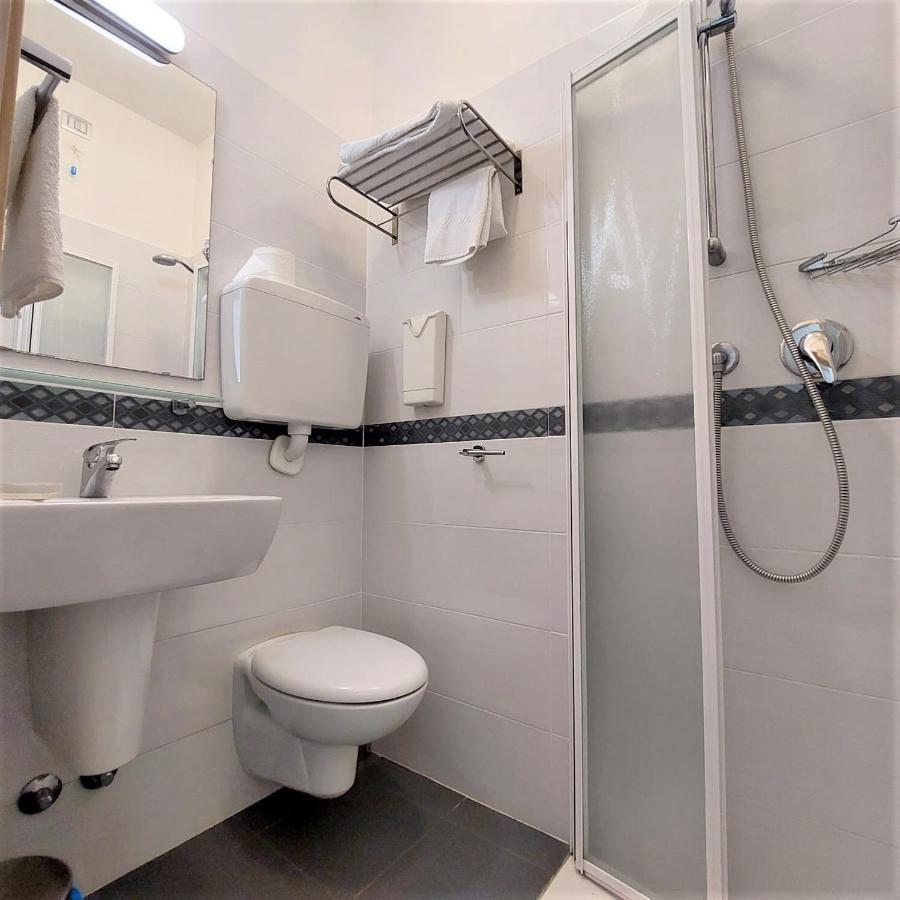 Hotel Ornella Lido di Jesolo Kültér fotó