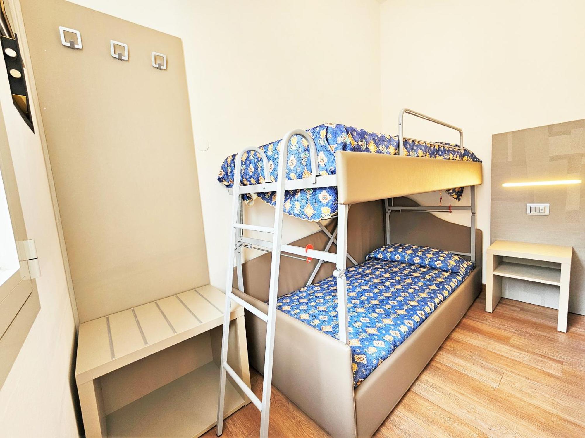 Hotel Ornella Lido di Jesolo Kültér fotó