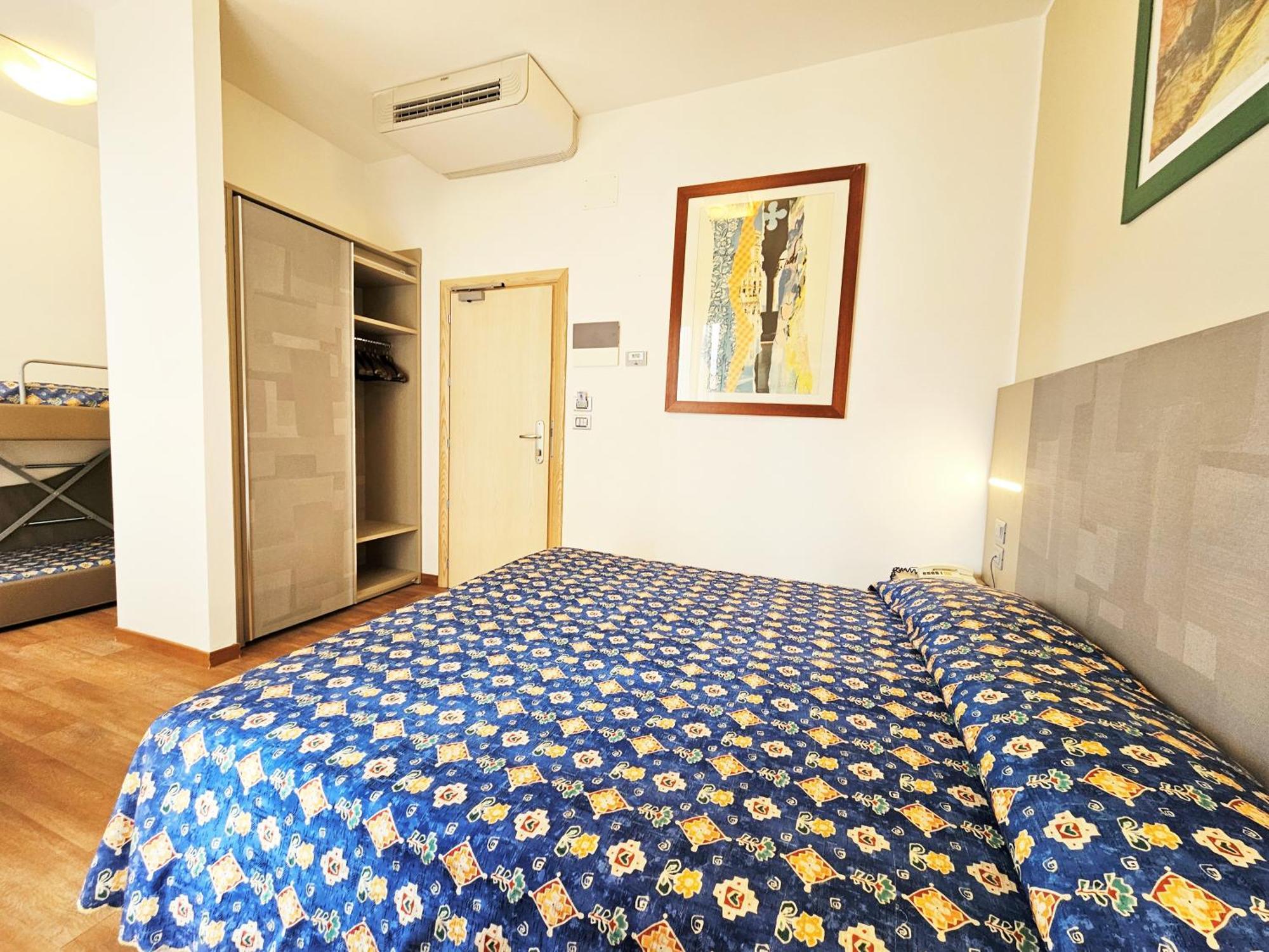 Hotel Ornella Lido di Jesolo Kültér fotó